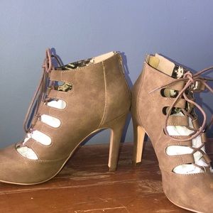 nude/brown suede heels with laces